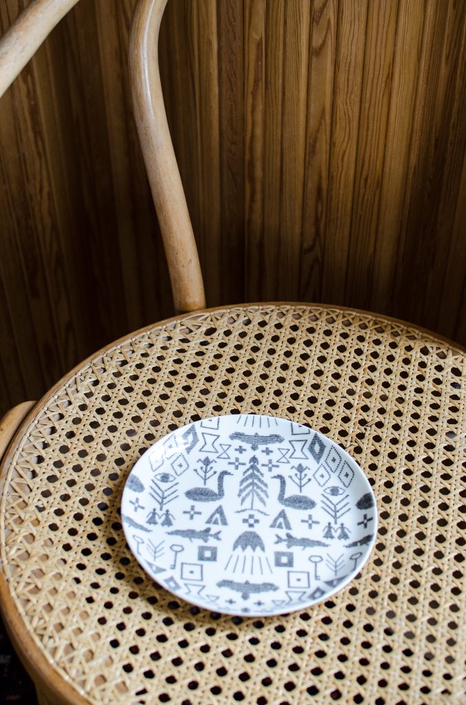 Maailman synty plate – Saana ja Olli | Store